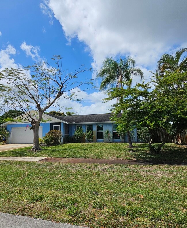 Building Photo - 12157 Sycamore Ln