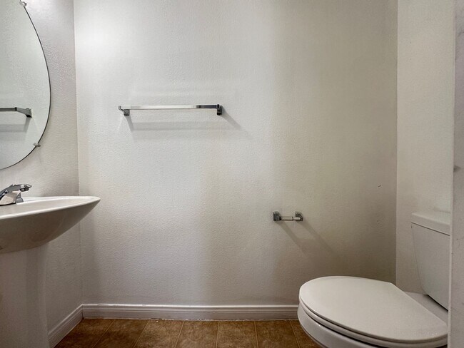Building Photo - VILLAGE AVELLINO-UNIT 1