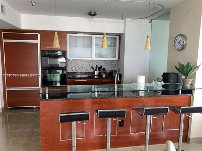 Building Photo - 1830 S Ocean Dr