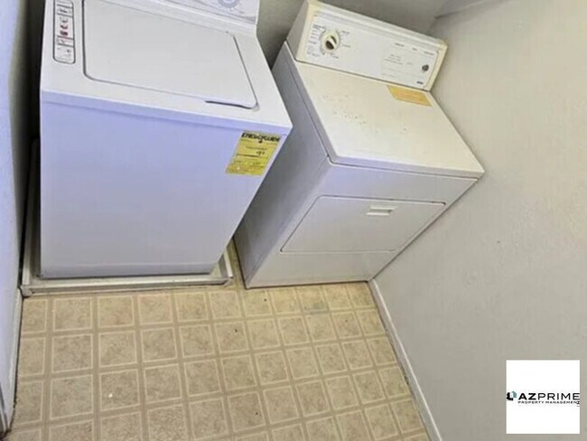 Primary Photo - 8560 N 63rd Ln