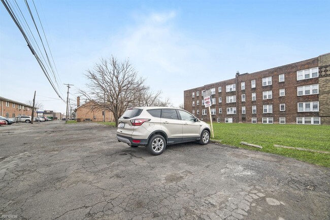 Building Photo - 7100 Freda St