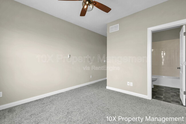 Building Photo - 592 Courtright Dr