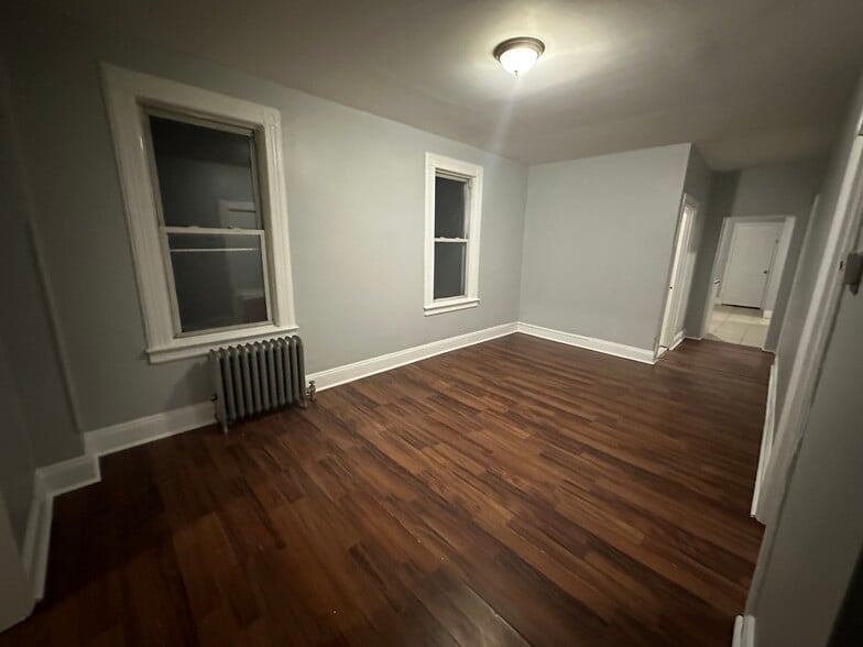 Building Photo - 18 Atlantic St