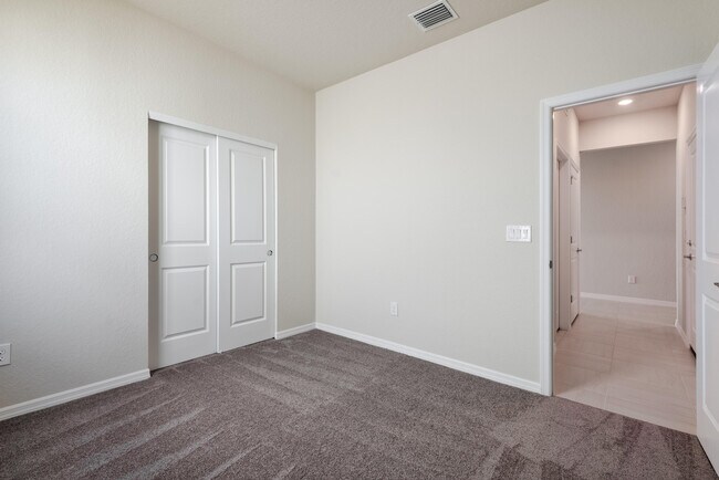 Building Photo - 12327 SW Sand Dollar Wy