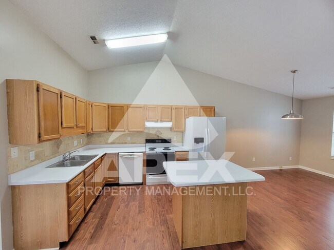 Building Photo - Spacious 2 Bd - 2 Ba Single Family Home in West Knoxville!