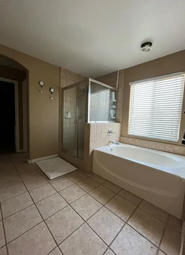 Building Photo - 2638 Niverth Pl