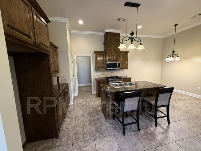 Building Photo - 17734 Spring Creek Dr