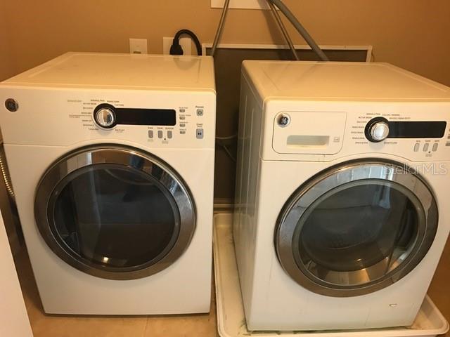 Building Photo - 1102 Chelsea Dr