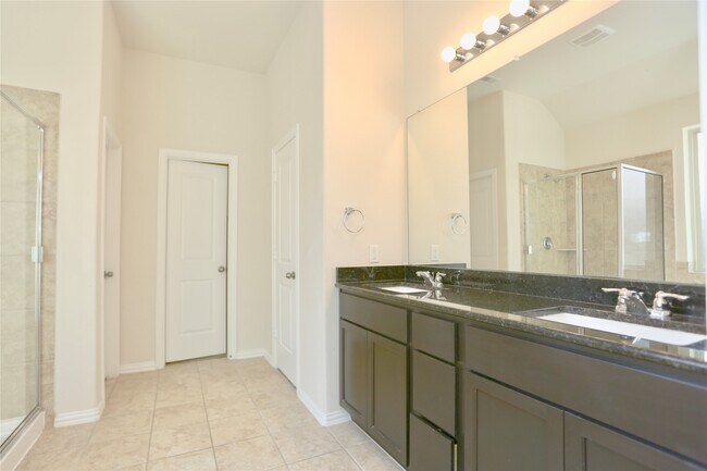 Building Photo - 24339 Goodwin Dr