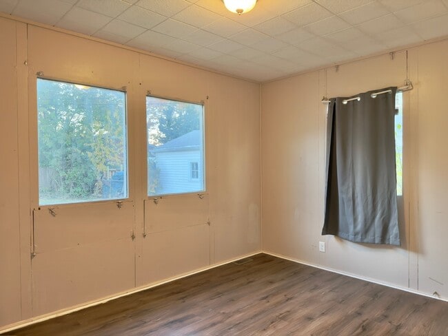 Building Photo - 2312 Ridge Ave