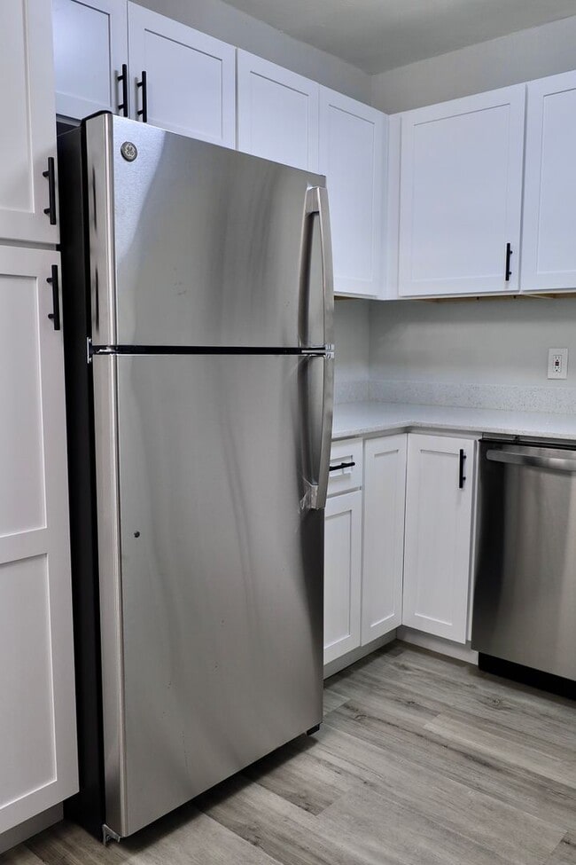 Interior Photo - 4235 Cole Ave
