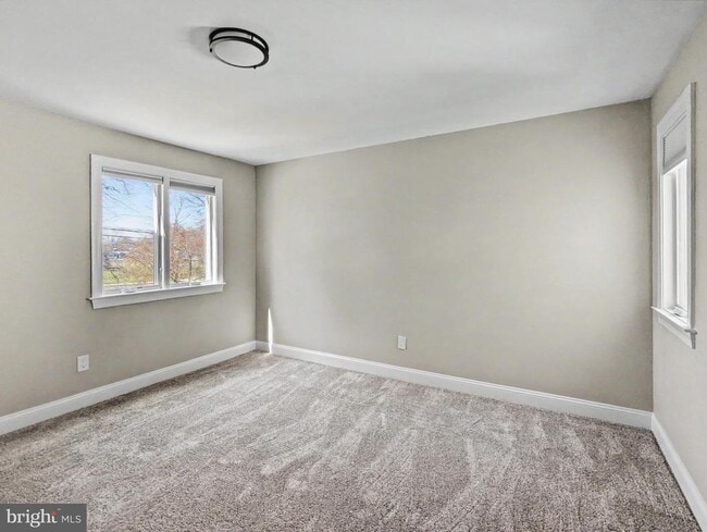 Building Photo - 140 Westbury Ct