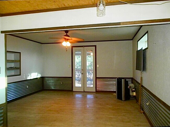 Building Photo - 8707 Private Rd 7355