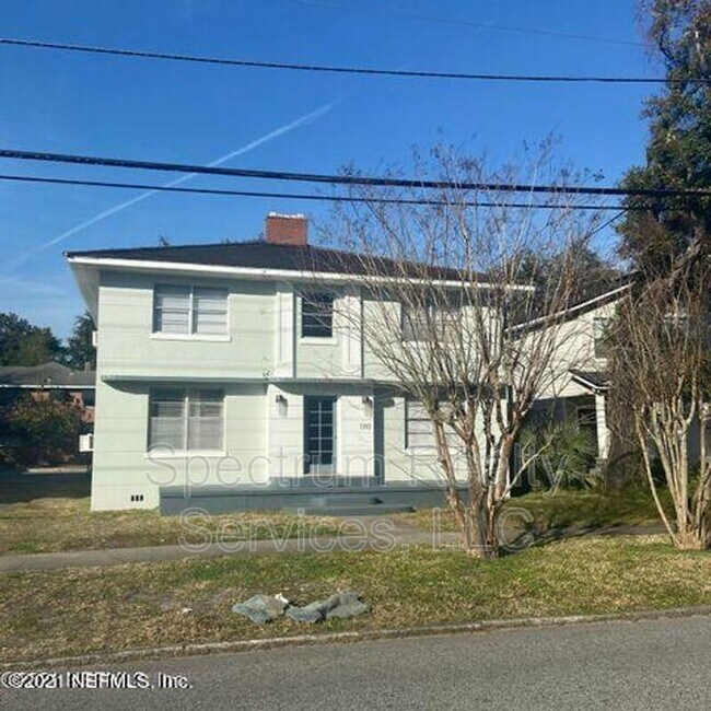 Primary Photo - 1313 Lasalle St