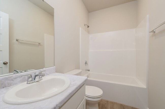 Building Photo - New neighborhood - Rural Setting close to City convenience! 3 Bed / 2 Bath in Spring Hill, KS - A...