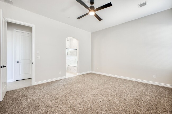 Building Photo - Beautiful East side House 4 bed-2.5 baths, part of The Club that includes Swimming Pool, Gym, Ten...