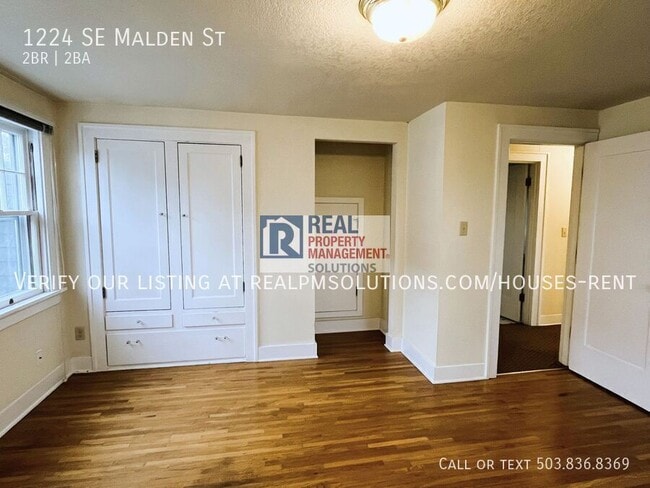 Building Photo - 1224 SE Malden St