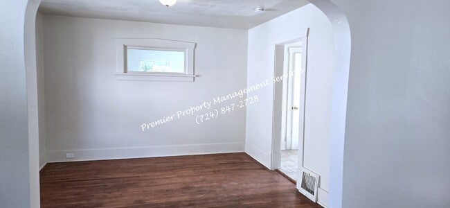 Building Photo - 519 Wengler Ave