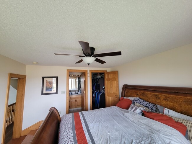 Building Photo - 3325 Cumming Ave