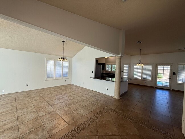 Building Photo - 4 Bedroom Pool Home in Rancho Sereno for Rent!