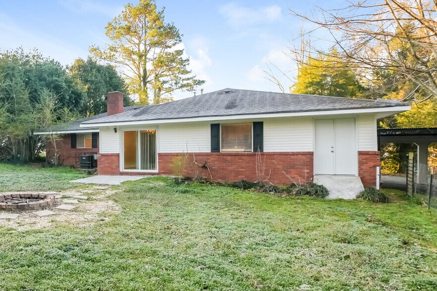 Building Photo - 491 Kelly Dr NE