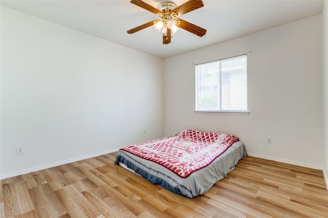 Building Photo - 1614 Pin Oak Trail