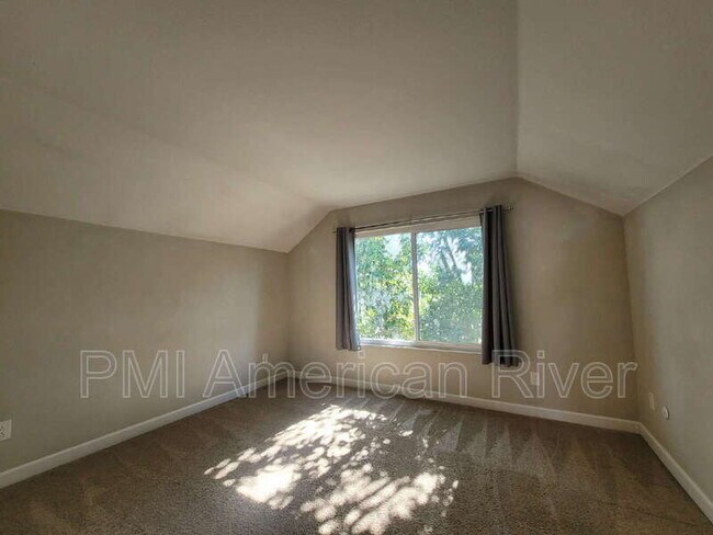 Building Photo - 8924 Sutters Gold Dr