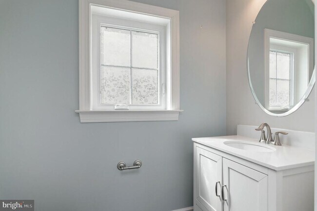 Building Photo - 612 Marina Landing Ln