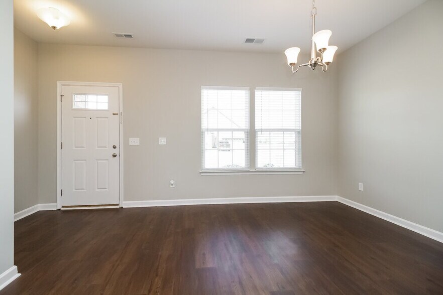 Building Photo - 2707 Candlewick Ct