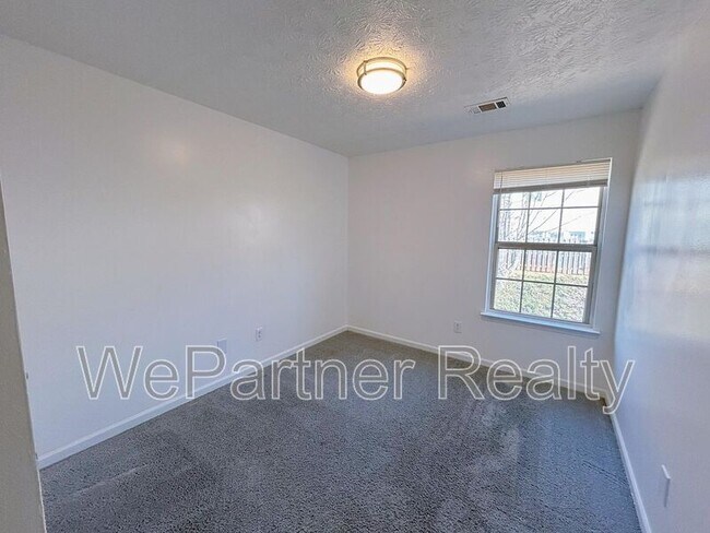Building Photo - 4222 High Park Ln