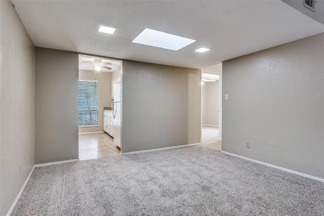 Building Photo - 3828 W 7th St