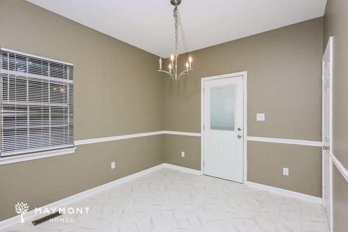 Building Photo - 141 Parklane Pl