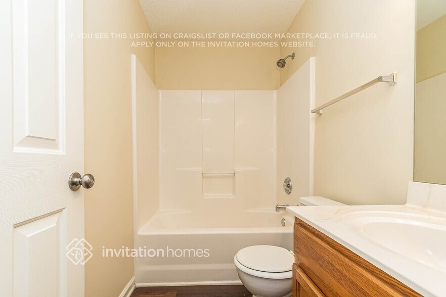 Building Photo - 8020 Bright Oak Trail