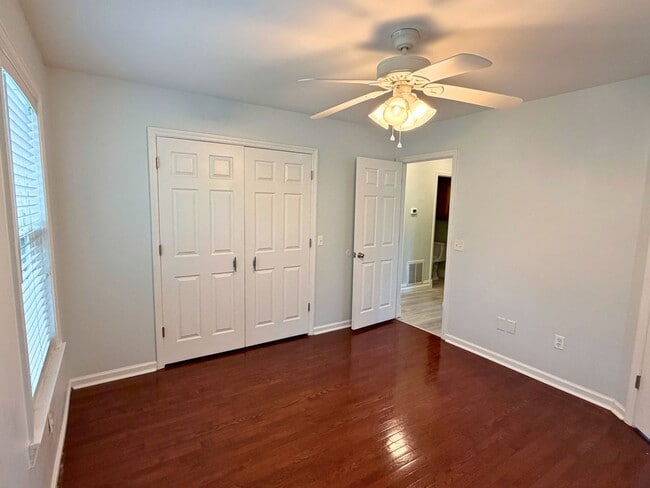 Building Photo - Spacious 4 Bedroom, 2.5 Bath Home with Stunning Marsh Views