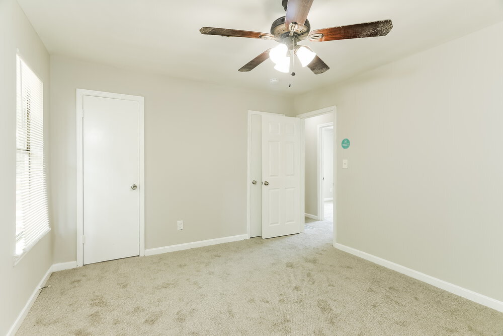 Building Photo - 232 Glenvalley Ln NW