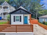 Building Photo - 575 Martin St SE