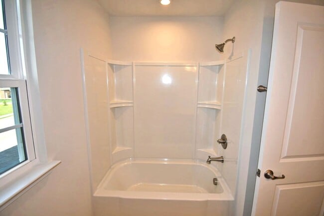 Building Photo - Gorgeous 4BR/2.5BA home in Three Rivers, triple Rockvale schools, neighborhood pool!