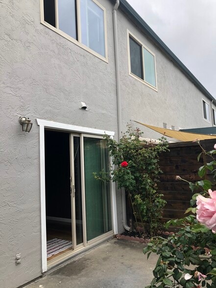Patio - 3555 Northwood Dr