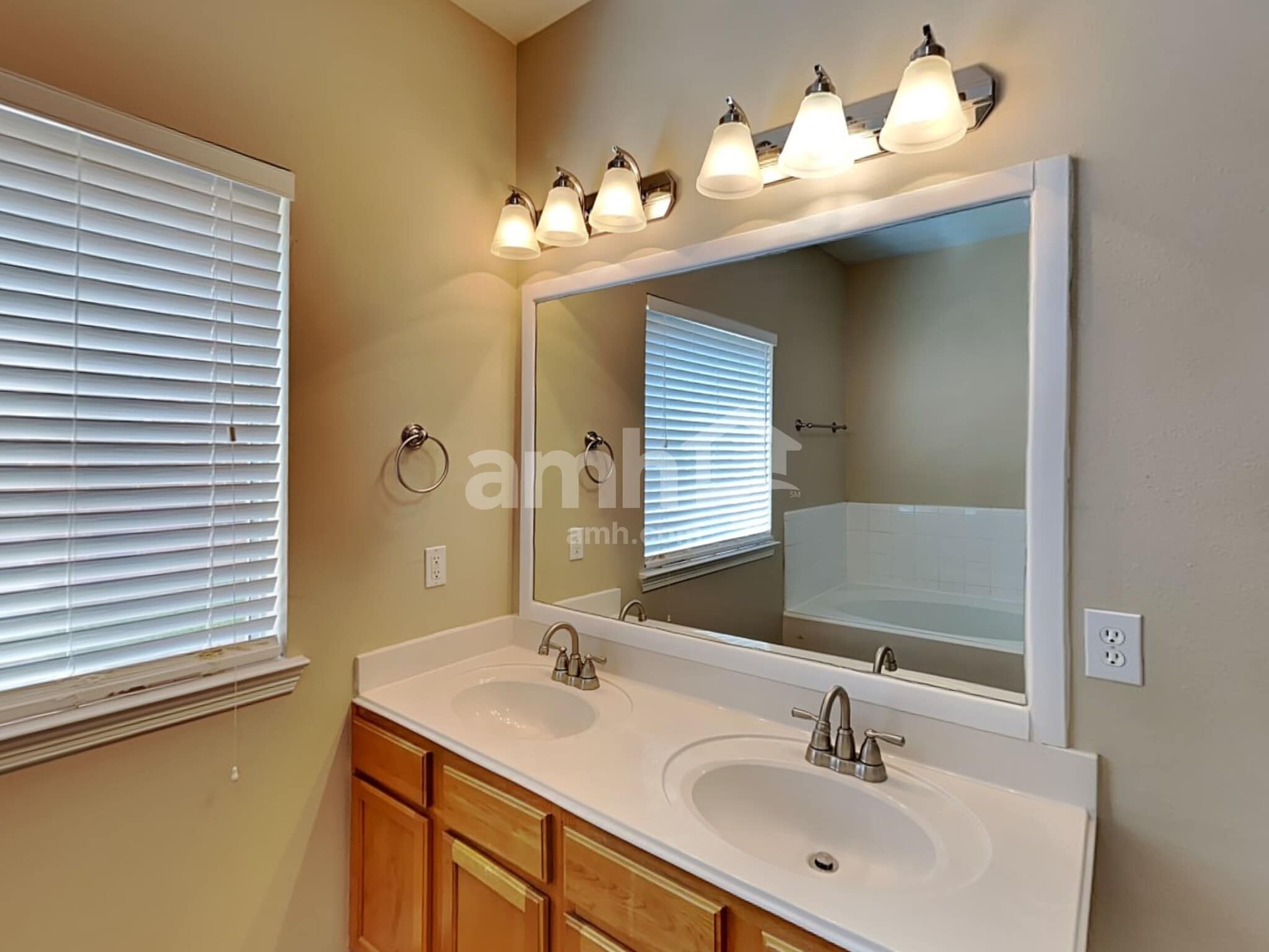 Building Photo - 2213 Perkins Crossing Dr