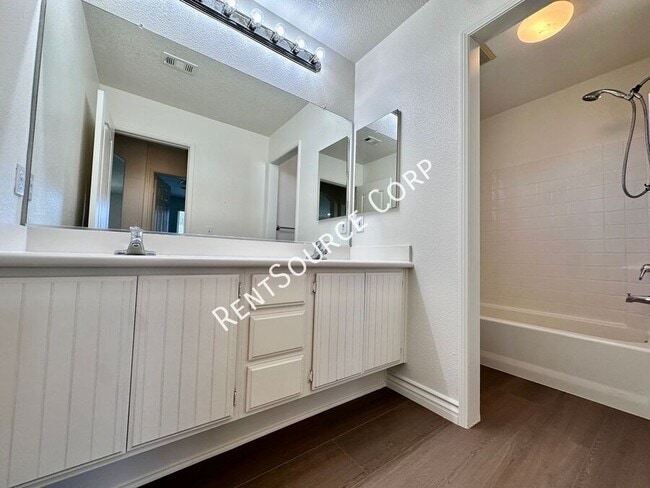 Building Photo - 28132 Castillo Ln