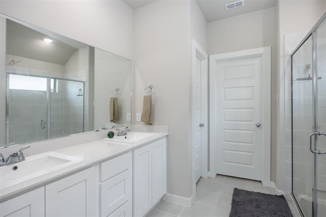 Building Photo - 545 Beck Dr