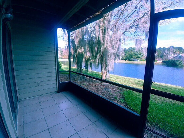 Building Photo - 10200 Belle Rive Blvd