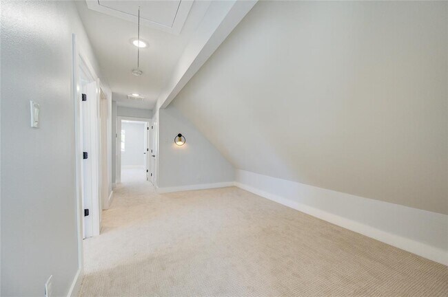 Building Photo - 1810 Eagle Falls Ct