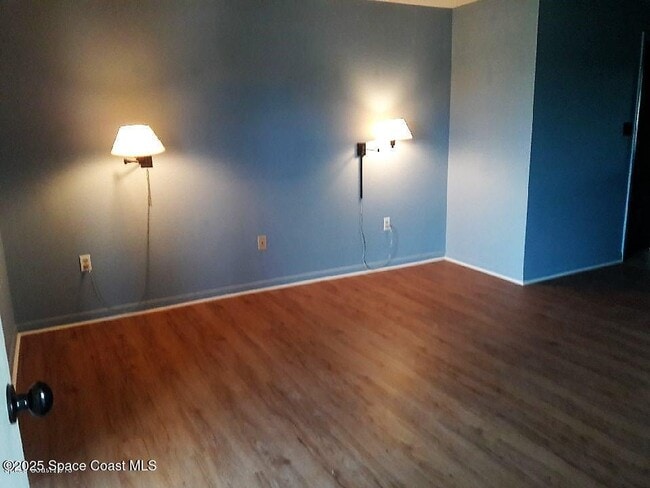 Building Photo - 325 S Banana River Blvd