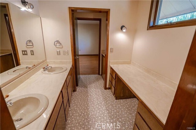 Building Photo - 34155 Castlehaven Rd