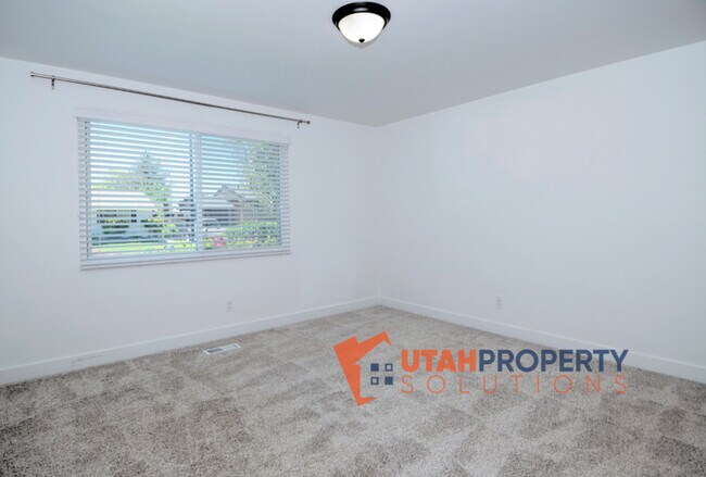 Building Photo - 239 E 9585 S