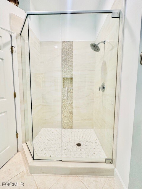 Building Photo - 10085 Valiant Ct