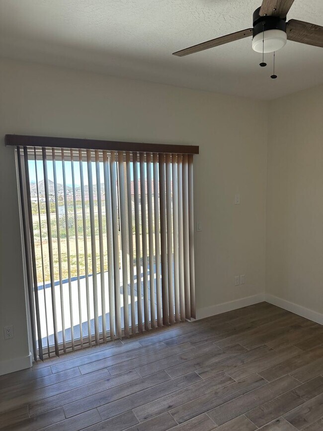 Building Photo - BRAND NEW PREMIUM APPLE VALLEY HOME