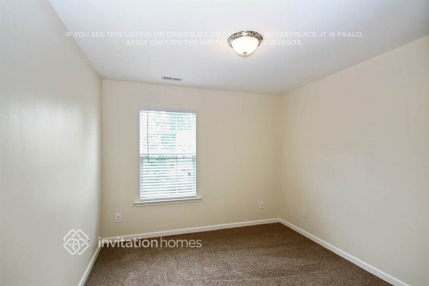 Building Photo - 17322 Grand Central Way