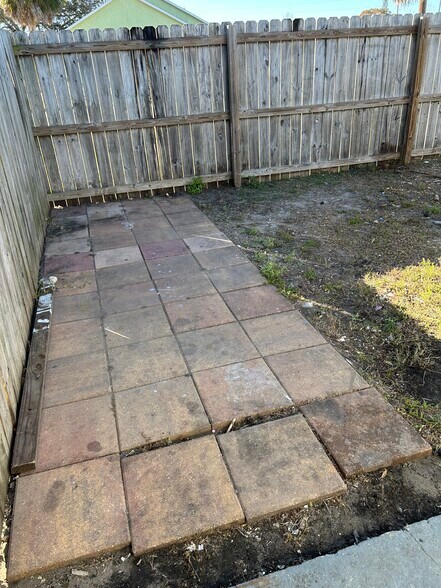 Building Photo - 439 Barbara Jenkins St